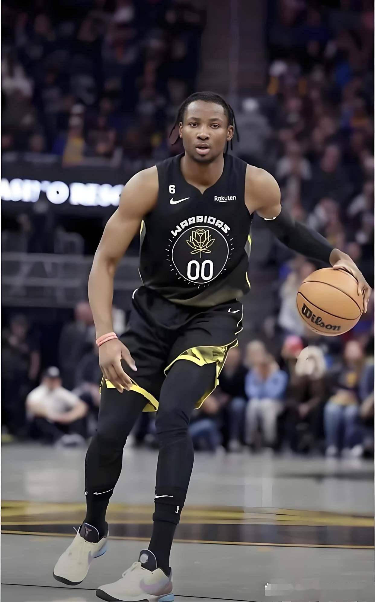 关于转折点洛杉矶快船再遭质疑，NBA季后赛今晨攻防权衡，球迷炸锅，临场指挥获称赞的信息