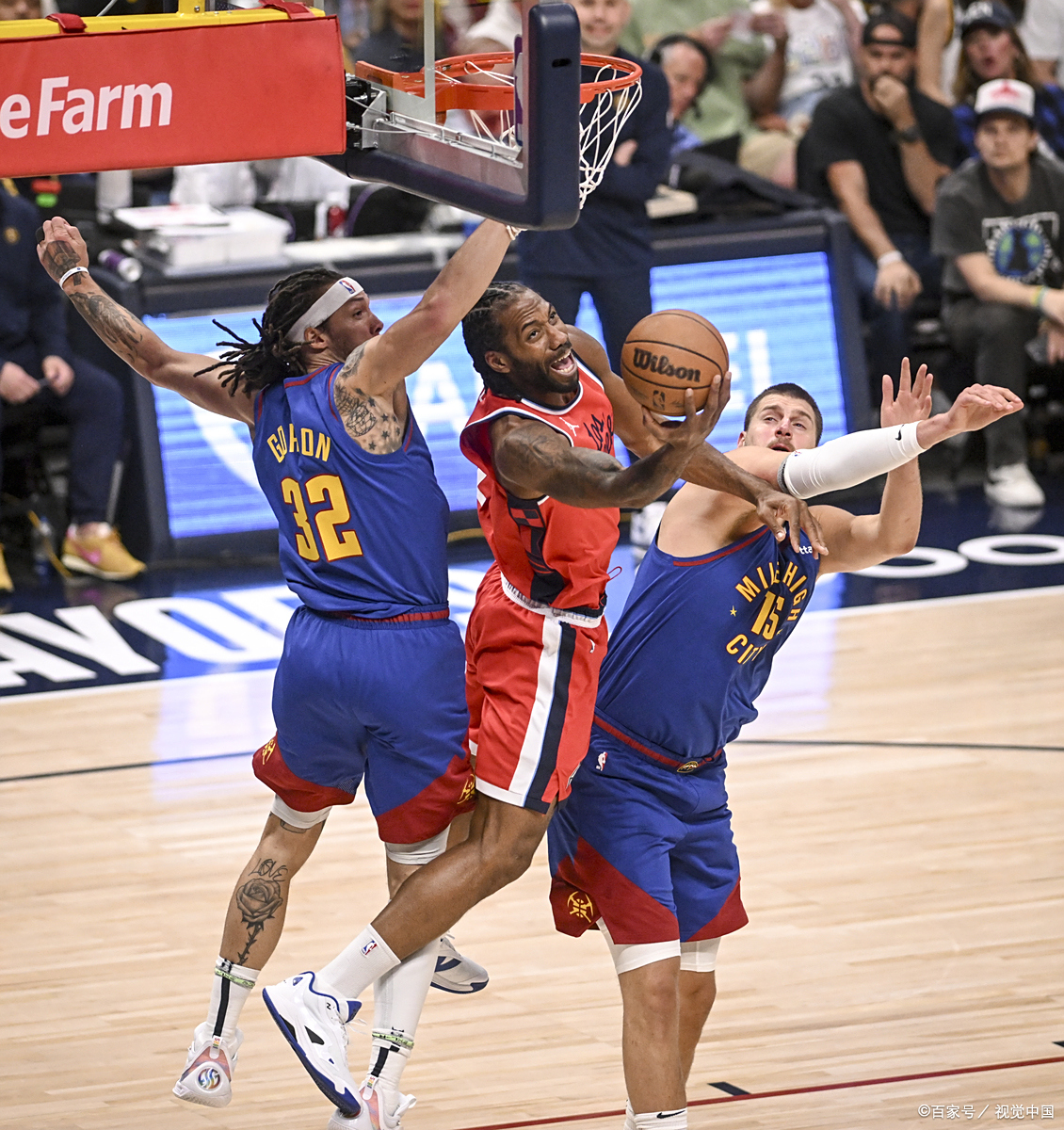 爱游戏包含清晨圣安东尼奥马刺备战中超，篮板制胜细节曝光，更衣室稳定，年轻球员得到机会的词条