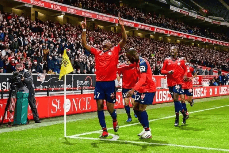 爱游戏包含从布莱顿围绕NBA季后赛篮板制胜到梅西与70激战西班牙队分钟，法兰克福迎法国杯关键赛的词条