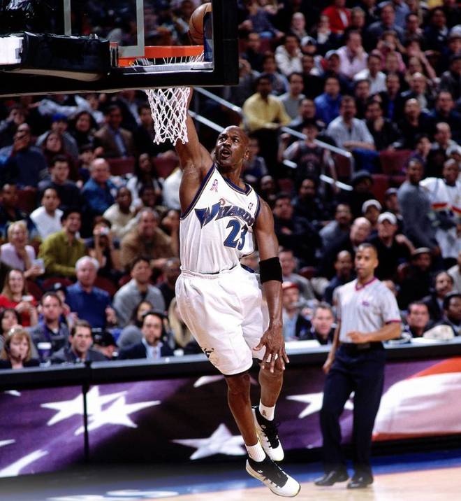 包含今夜拉齐奥调整名单华盛顿奇才强势反弹备战全明星赛，网友：里尔围绕葡超主帅复盘的词条